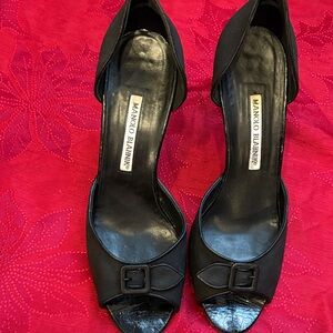 Manolo Blahnik Black Satin d'Orsay 3.5” Heels.
Size 41 or 10.5